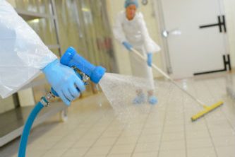 Pearland commercial cleaning crew working